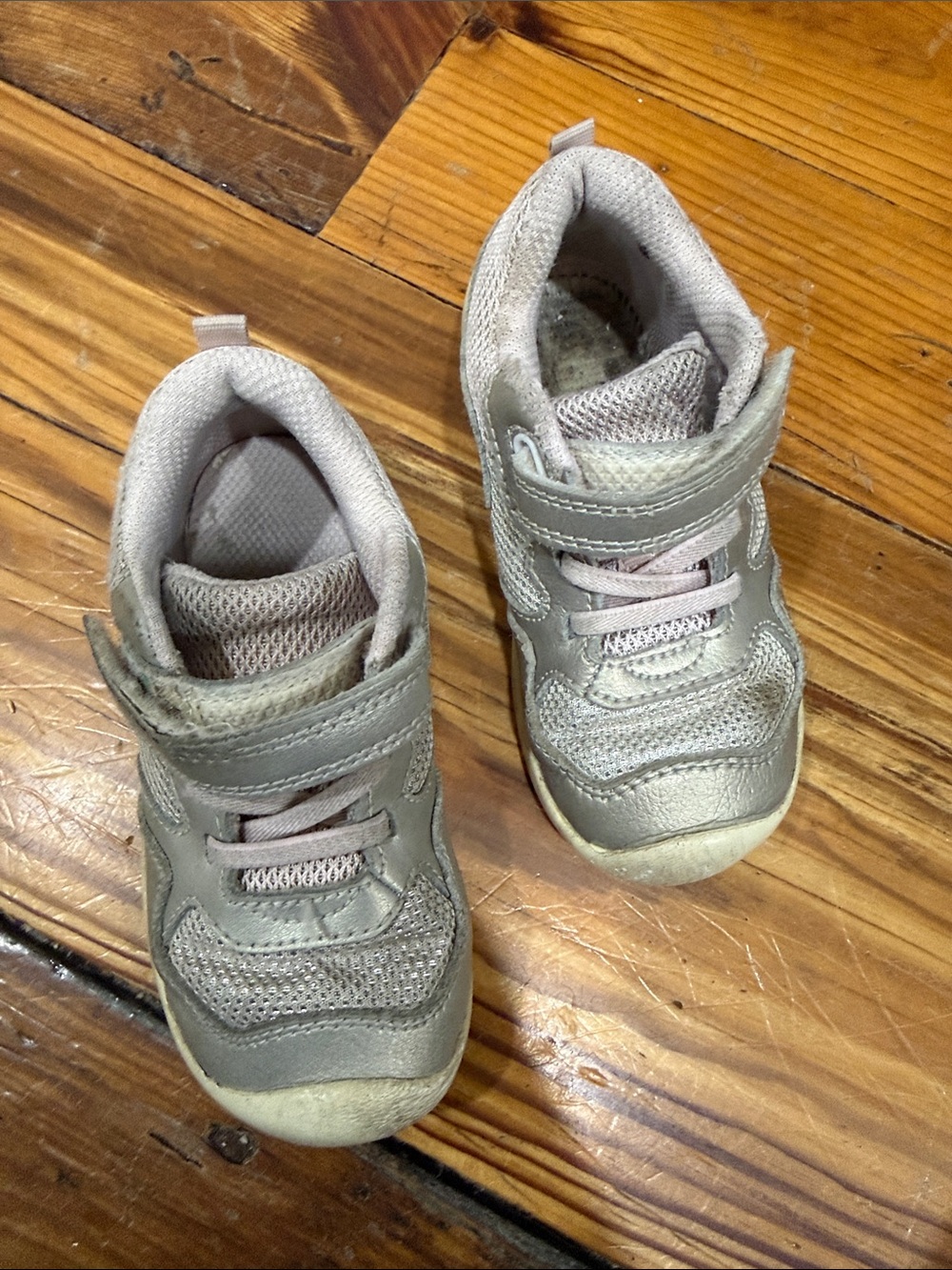 Stride Rite Toddler Metallic Pink Velcro Athletic Sneakers Size 8